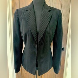 Size 4P 2-piece suit